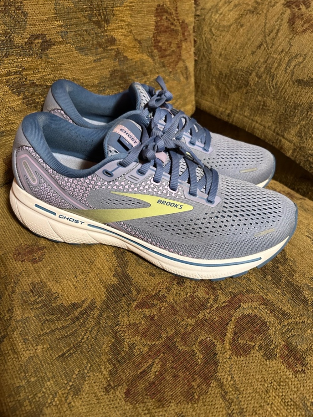 Brooks Womens Ghost 14 Fitness Workout Running Shoes size 9